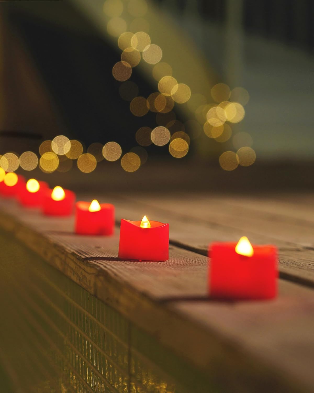 24 flickering flameless candles, simulated LED tea candles, suitable for various festival and event venues.