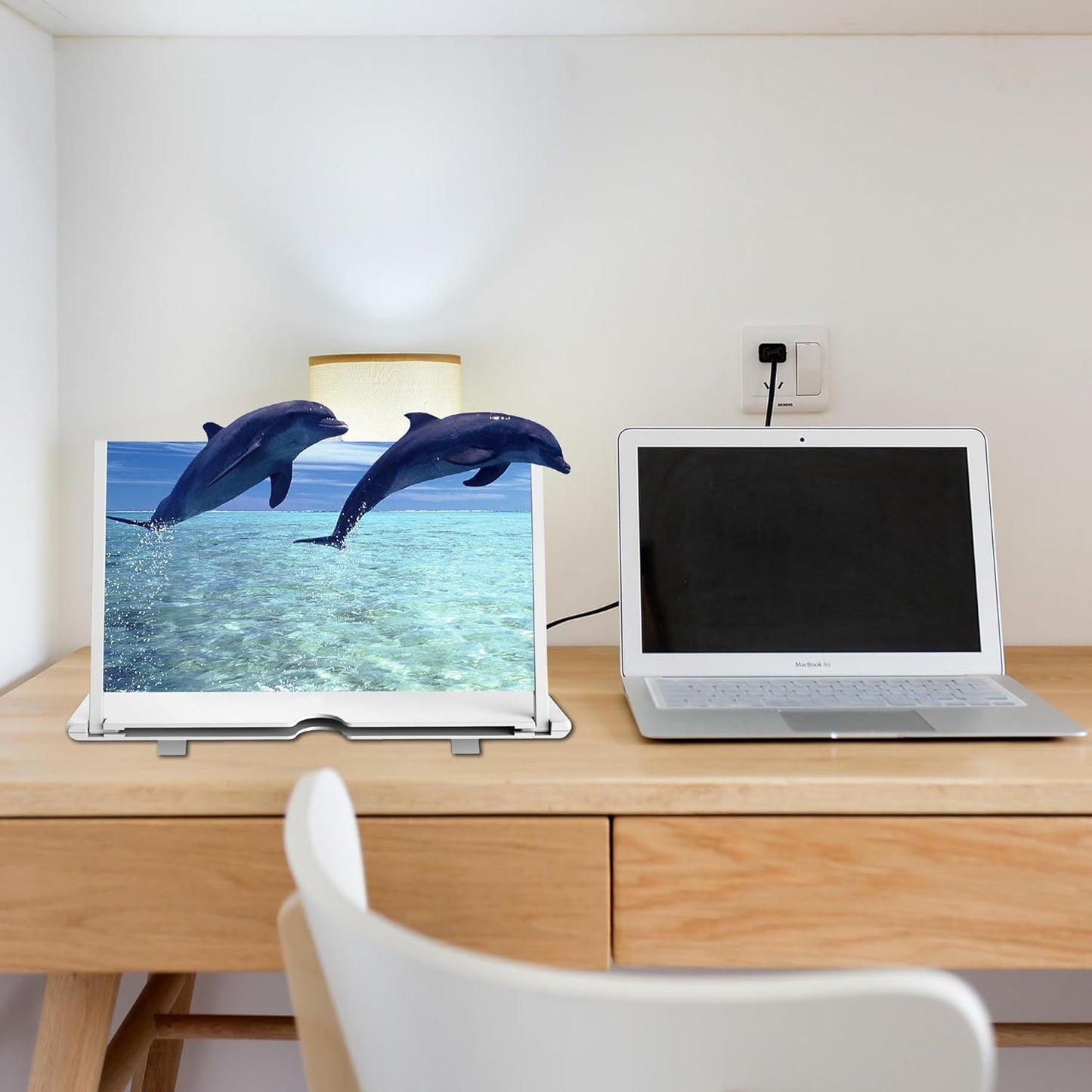 12-inch mobile screen magnifier compatible with all smartphones