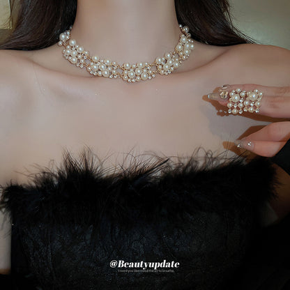 70% off diamond and pearl necklace, our best-selling product.